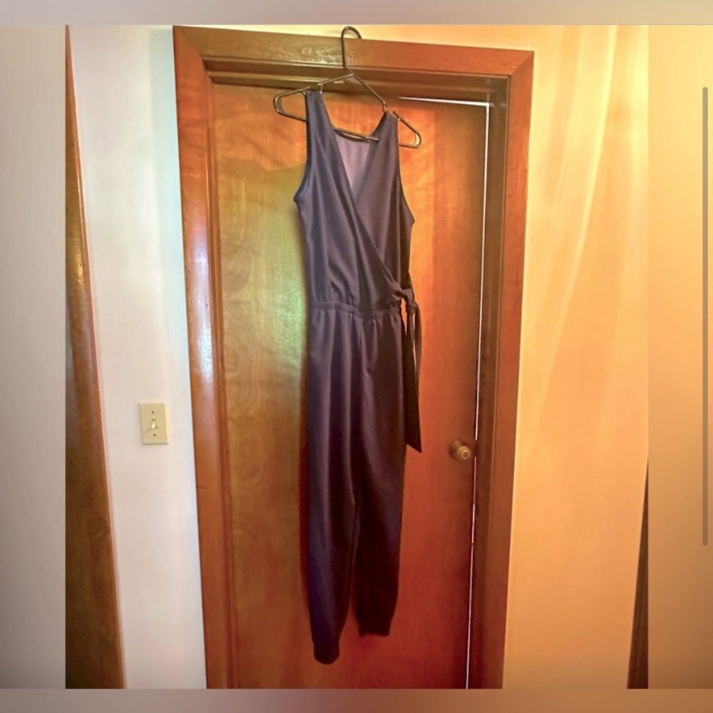 Navy Wrap-Jumpsuit M